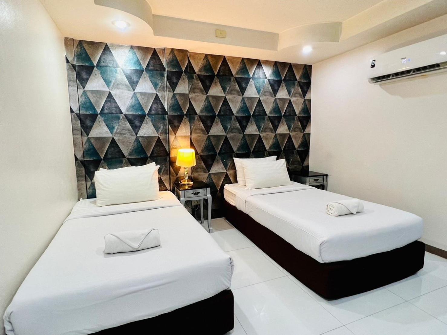 Bed By Tha-Pra Sha Plus Hotel Bangkok